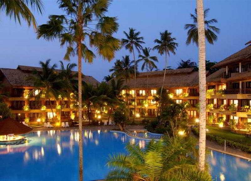 Royal Palms Beach Hotel Kalutara Exterior photo