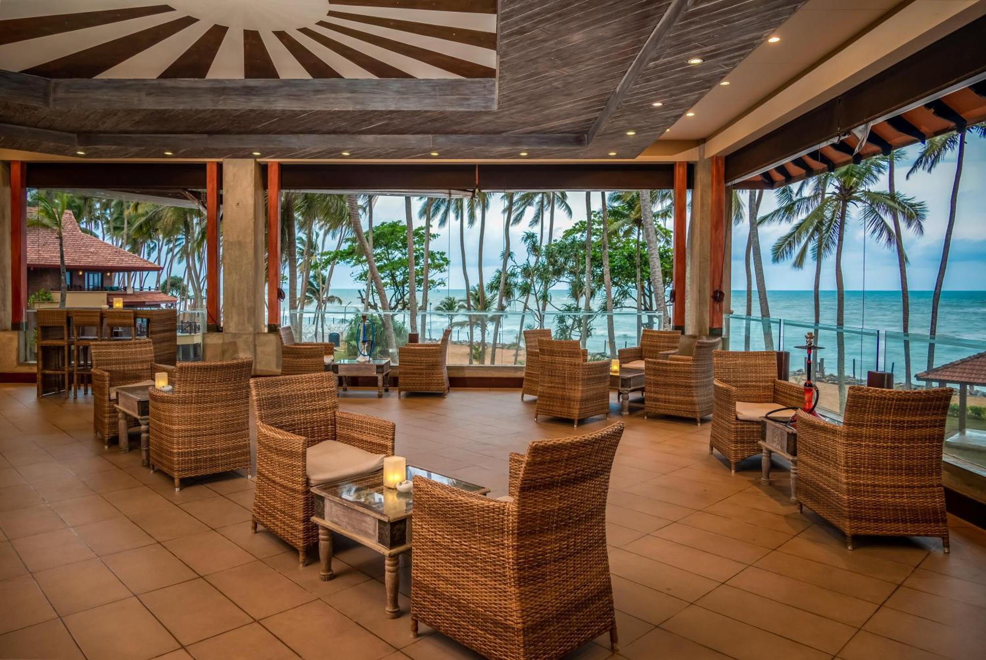 Royal Palms Beach Hotel Kalutara Exterior photo